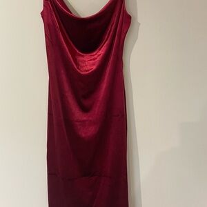 Velvet Cowl Neck Slip Dress - Deep Wineu